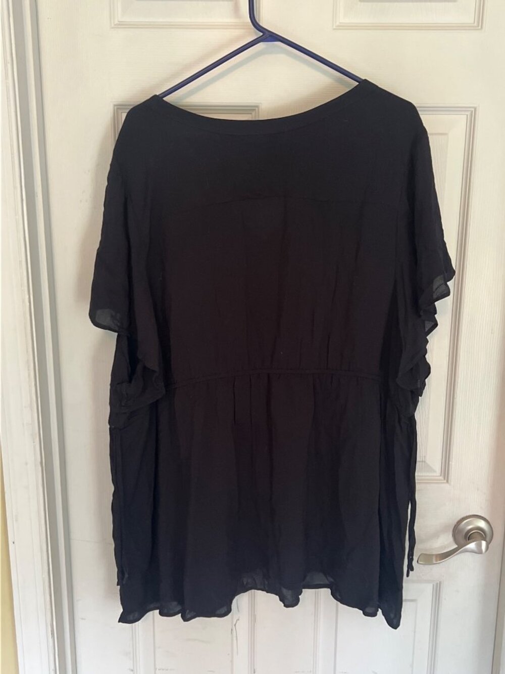 Torrid Textured Woven Flutter Sleeve Casual Black Top 4X Rayon Short Sleeve - Picture 4 of 4